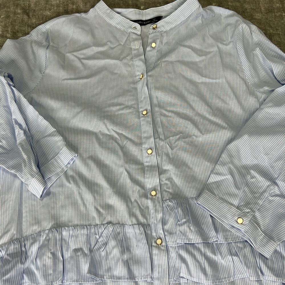 Zara White/Blue Striped Blouse with Ruffles and White Buttons,Brand New (no tag)